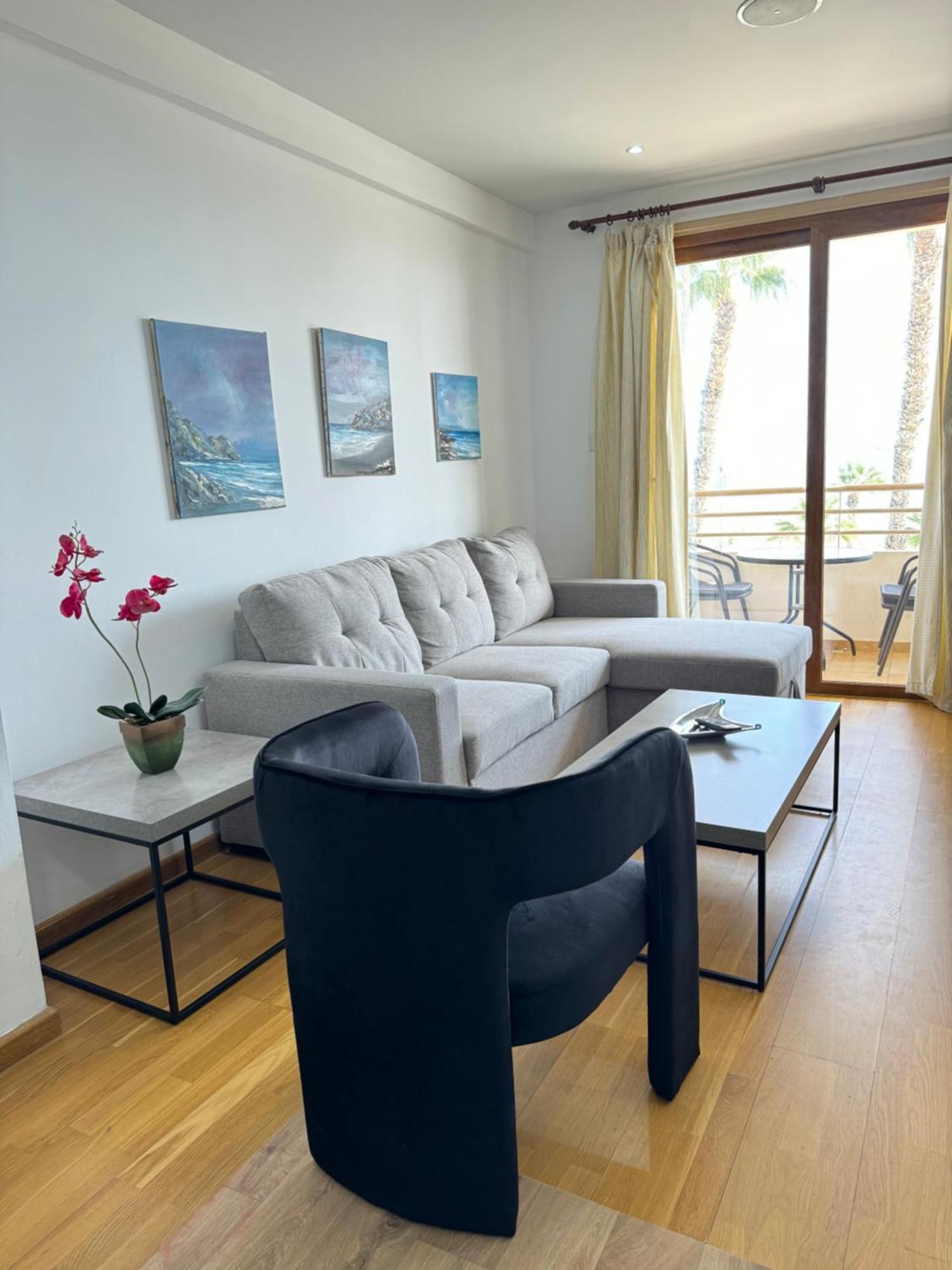 Ithaki Phinikoudes Apartment No. 102 라르나카 외부 사진