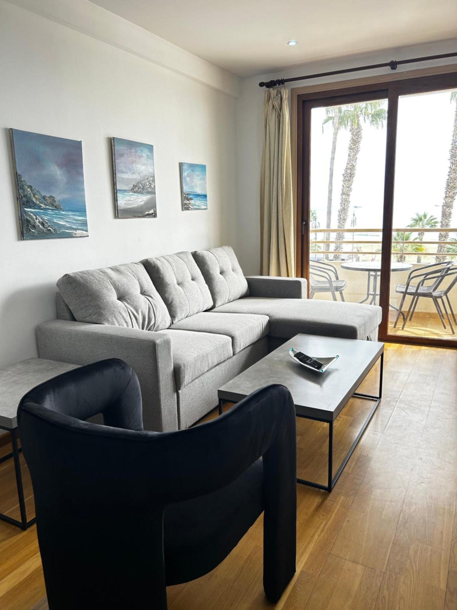Ithaki Phinikoudes Apartment No. 102 라르나카 외부 사진